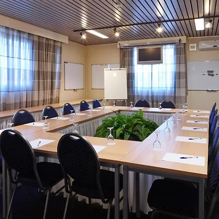 Vivaldi Hotel 3*